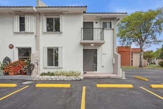 Building Photo - 3913 NW 76th Terrace