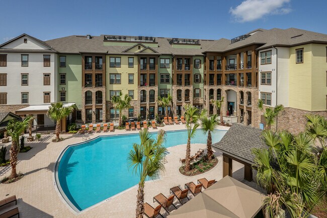 Foto del edificio - Circa at Fishhawk Ranch