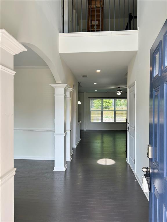 Building Photo - 4510 Sandy Creek Dr