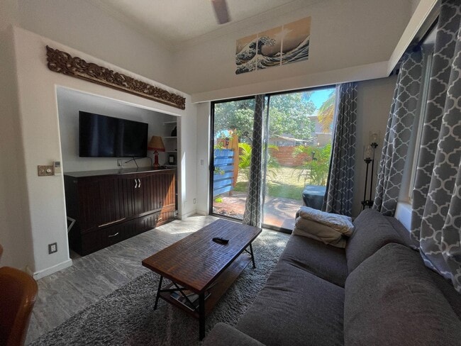 Building Photo - Furnished Napili One Bedroom + Loft