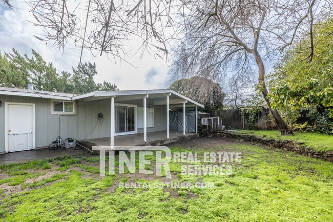 Building Photo - Spacious 4 BR / 2 BA Rancho Cordova Home w...