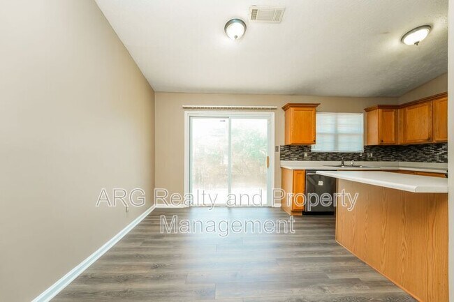 Foto del edificio - 4699 Hairston Crossing Rd