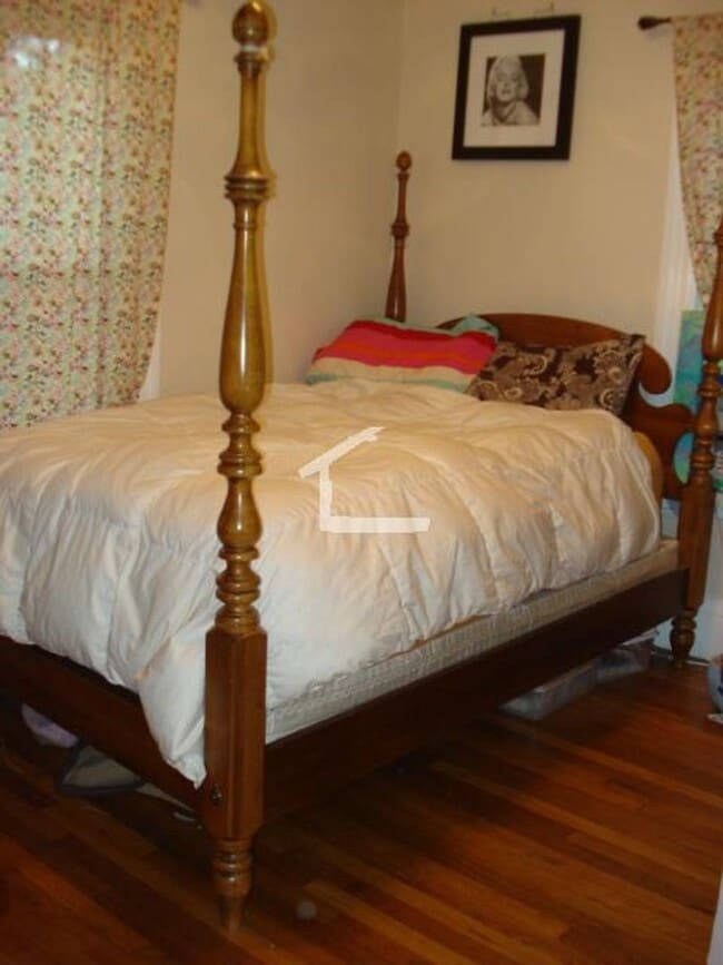 Building Photo - Free Laundry, Close to St. Elizabeth Hospi...