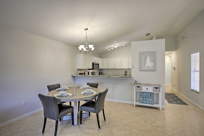 Foto del edificio - 10280 Crepe Jasmine Ln