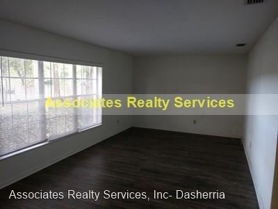Building Photo - 3 br, 3 bath House - 10819 NW 39th Ave