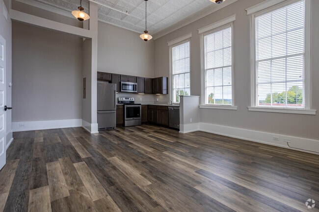 1 BR, 1 BA - 840SF - Knox High Apartments