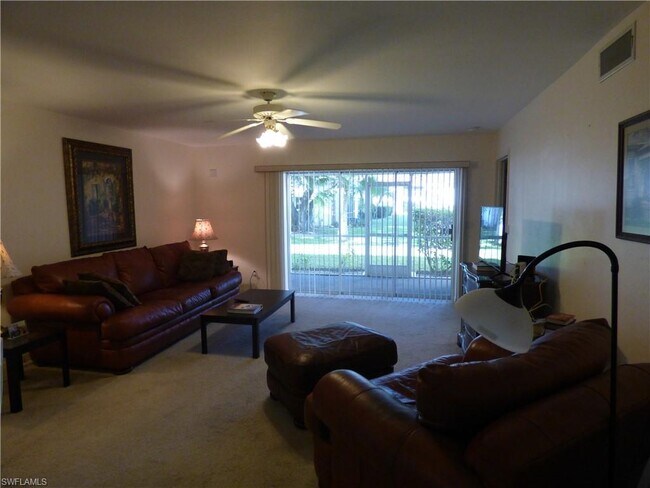 Foto del edificio - 59 Camelot Gardens Blvd