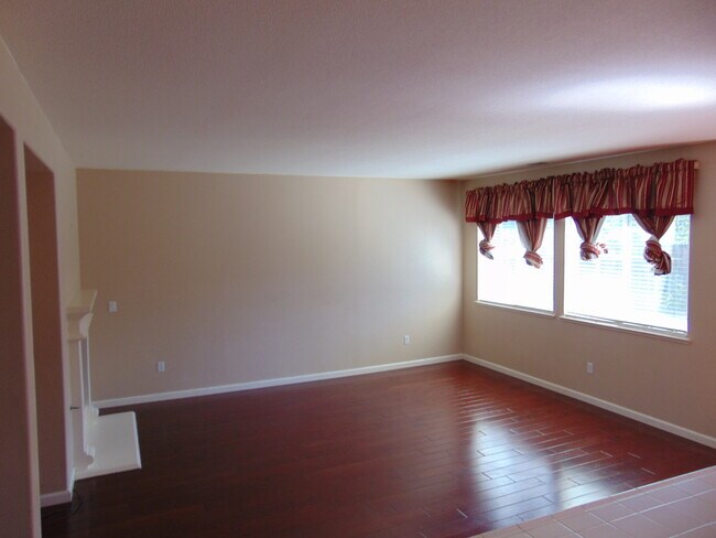 Foto del edificio - Beautiful Single story Home in Tracy