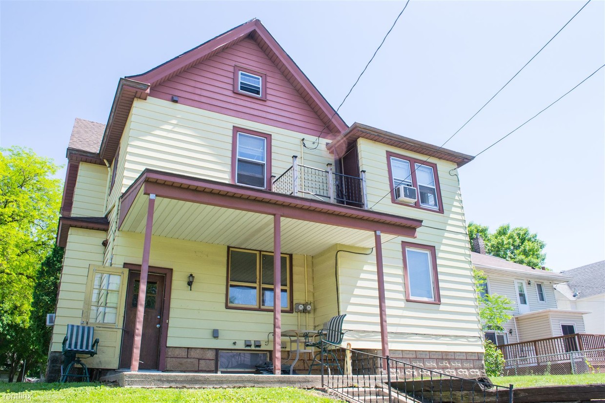 Primary Photo - 2 br, 1 bath House - 722 N Broad St MAIN L...