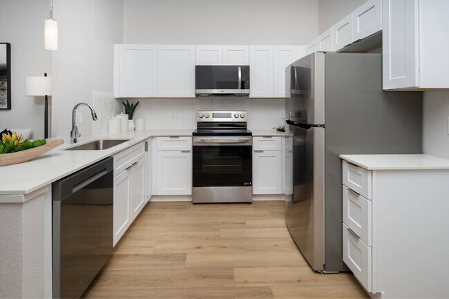 Foto del edificio - Residences at Nova West