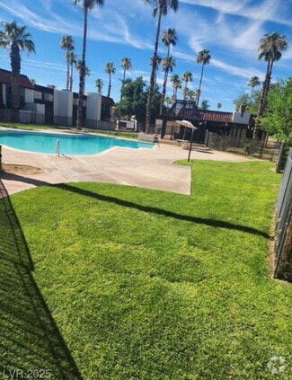 Building Photo - 1405 Vegas Valley Dr