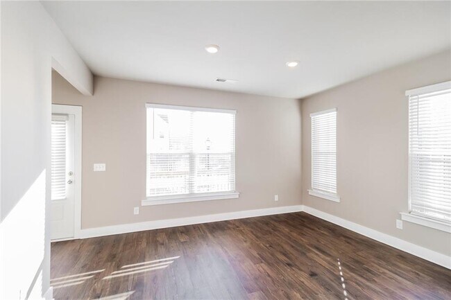 Building Photo - 836 Valtek Ct