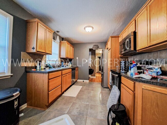 Foto del edificio - Charming 4-Bedroom Ranch in West Des Moines