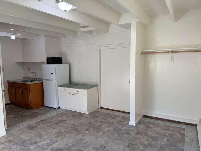 Foto del edificio - Available Private Detached Studio for Rent with 1 Assigned Carport Parking in Wahiawa