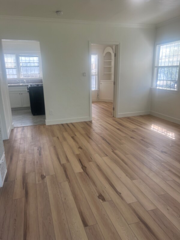 Foto del edificio - 6522 S Victoria Ave