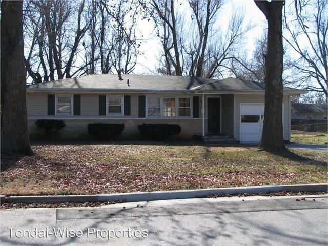 Primary Photo - 3 br, 1 bath House - 316 E Silsby