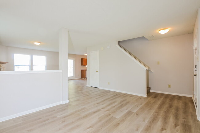 Building Photo - 10384 Carrington Way