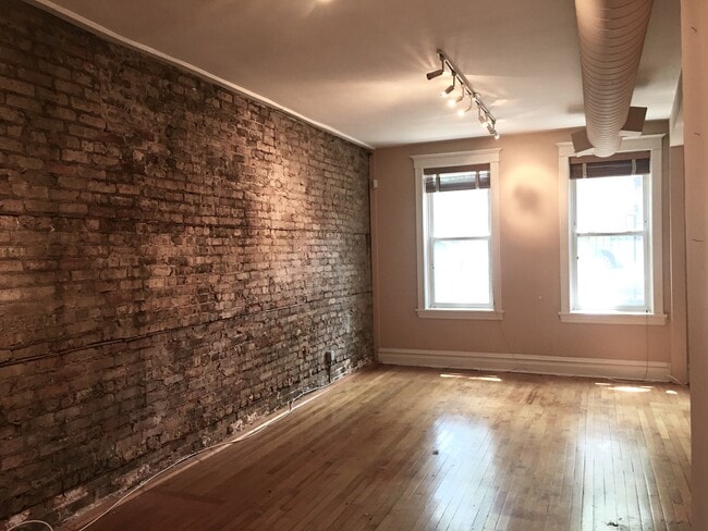 Building Photo - 2040 W McLean Ave