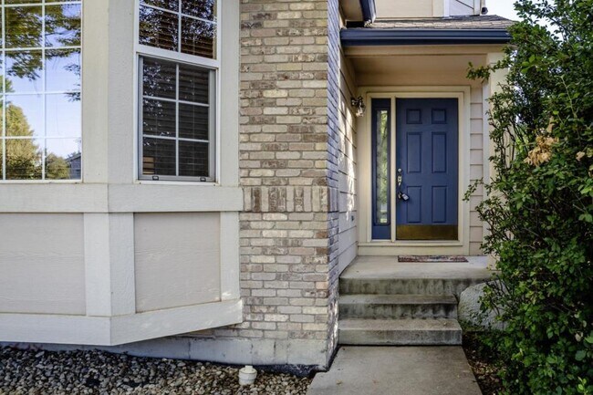 Foto del edificio - 1430 Red Mountain Dr