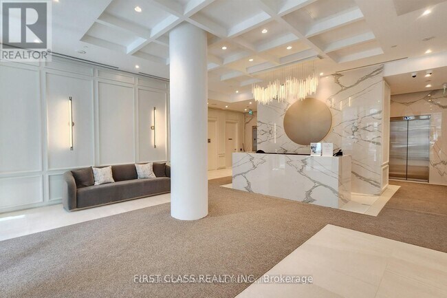 Photo du bâtiment - 100 Queen St E