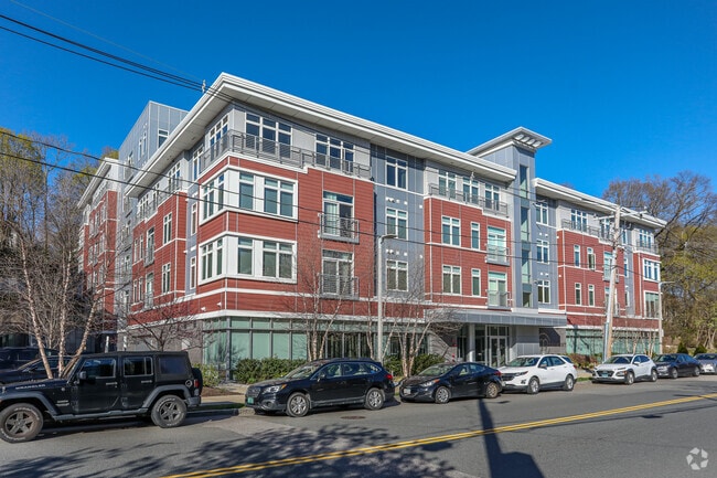 99 Tremont @ Oak Square