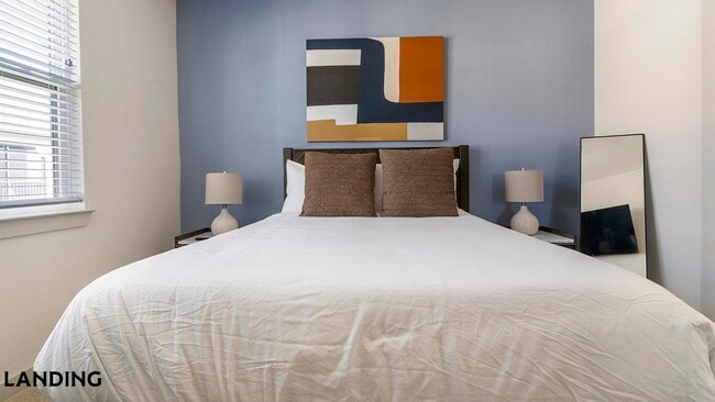 Foto del edificio - 11900 Marquina Blvd