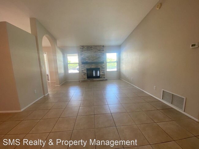 Foto del edificio - 4 br, 2 bath House - 2921 Sun Crest