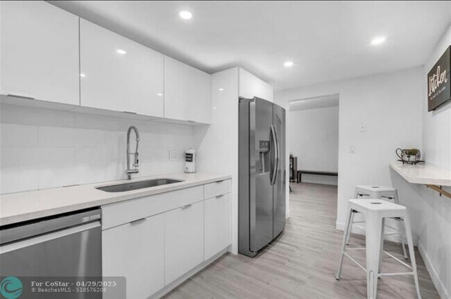 Foto del edificio - 4001S S Ocean Dr