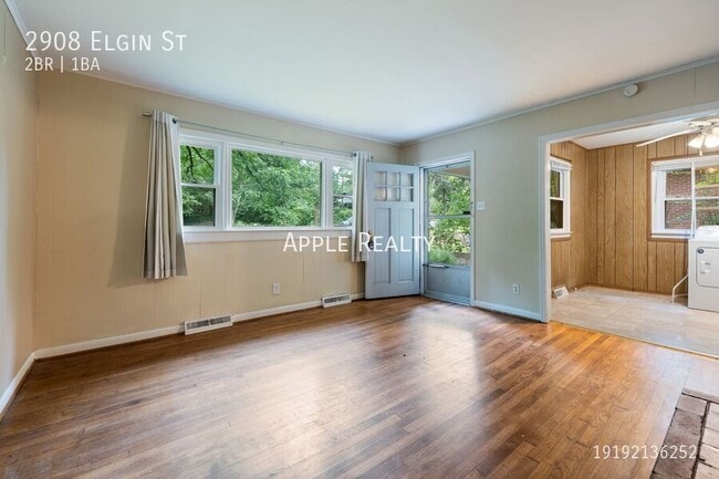 Foto del edificio - 2908 Elgin St