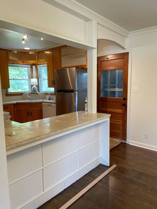 Foto principal - 2633 S Toledo Ave