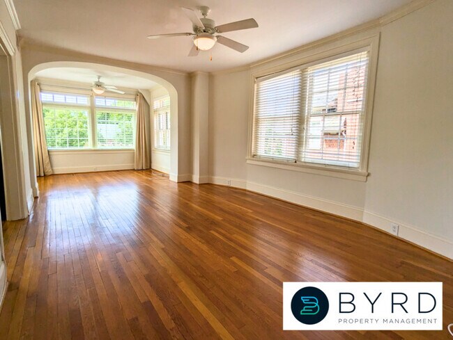 Foto del edificio - 3414 Monument Ave