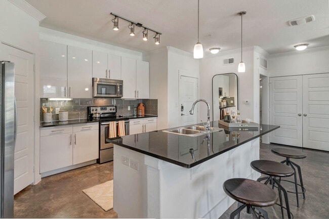 The View at TPC apartments — community photo - The View at TPC