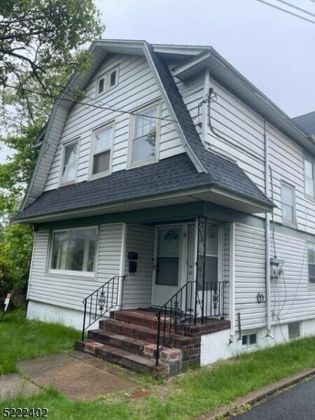 Primary Photo - 8 Malvern Pl