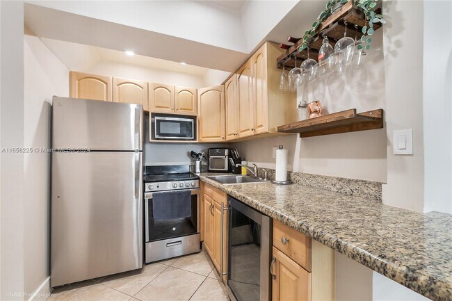 Building Photo - 8617 SW 68th Ct