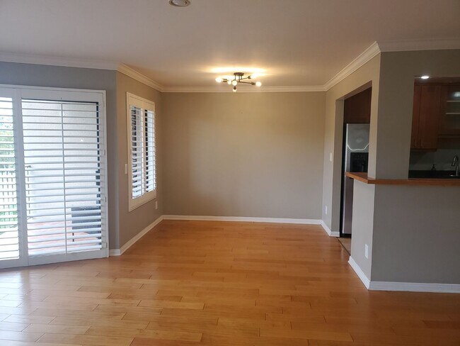 Foto del edificio - 6780 Mission Gorge Rd