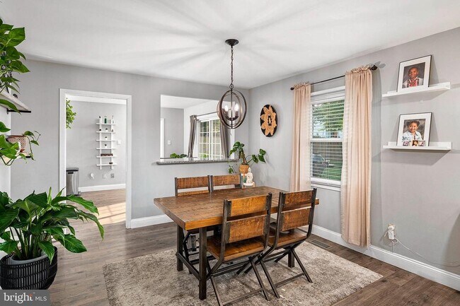 Foto del edificio - 3710 Ivy Hill Ln