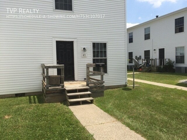 Foto del edificio - 2 bedroom townhouse with washer and dryer ...