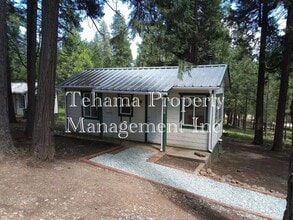 Building Photo - 6914 Mobile Park Dr