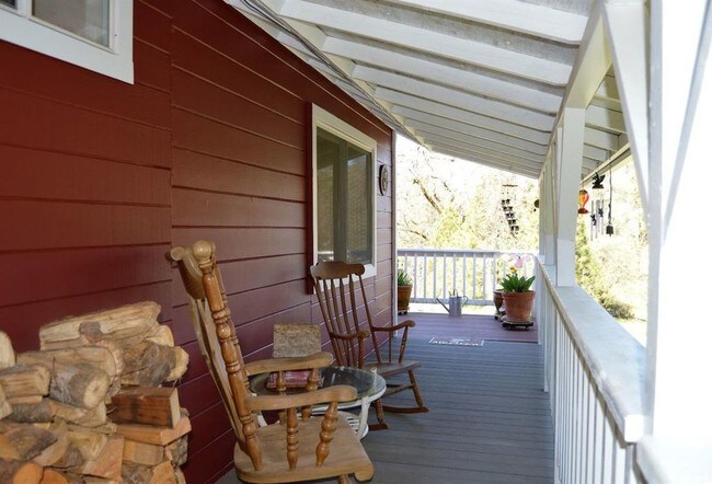 Foto del edificio - 5786 Garden Valley Rd