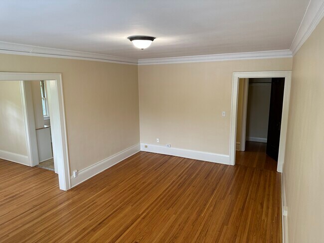 Living Room - 2816 Xerxes Ave S