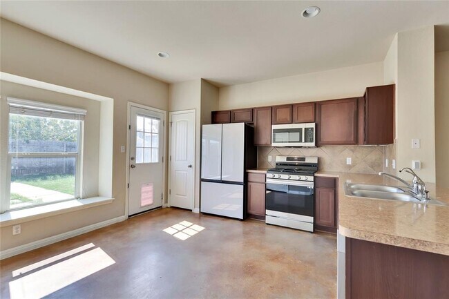Building Photo - 4515 Kind Way