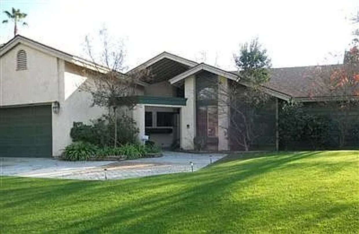 Primary Photo - 7317 Wilford Ct