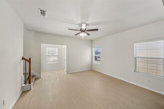 Building Photo - 712 W Dallas St