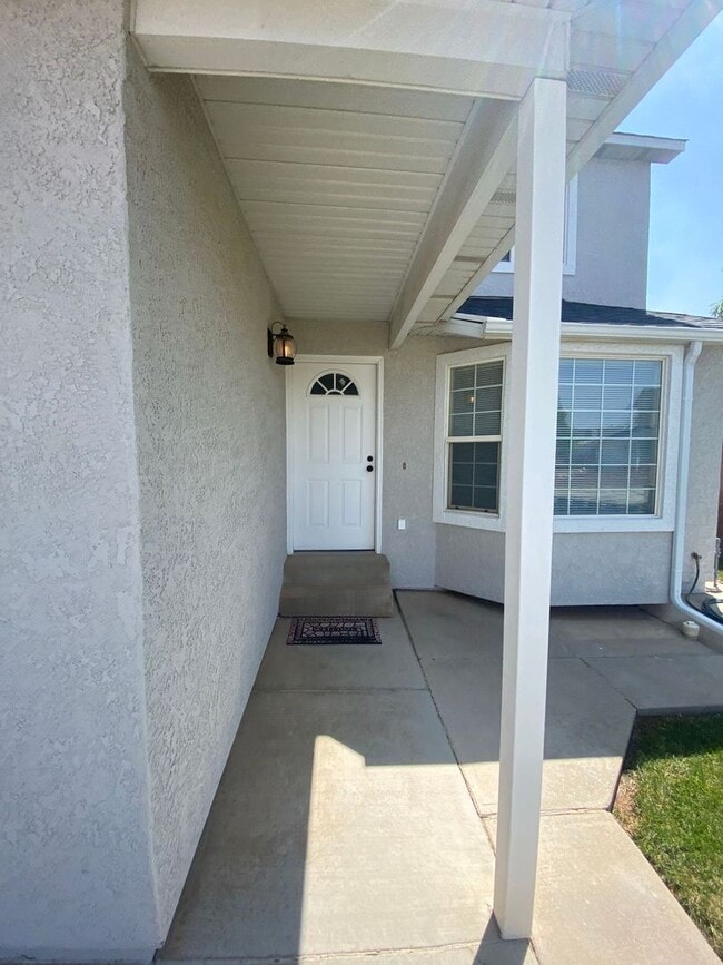 Building Photo - Single Family home - 2 story