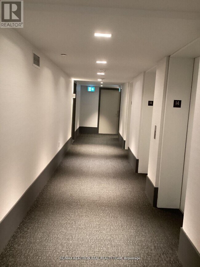 Photo du bâtiment - 30 Gibbs Rd