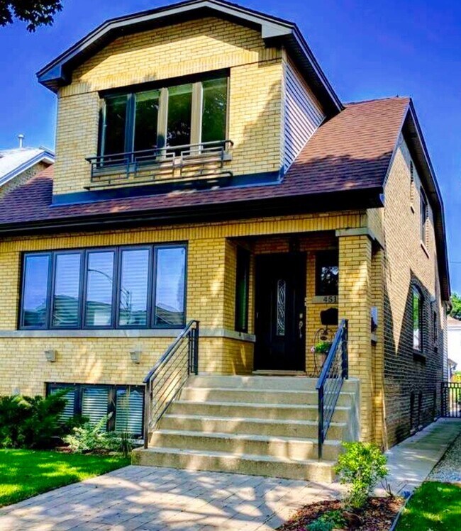 Foto del edificio - 4511 N Mason Ave