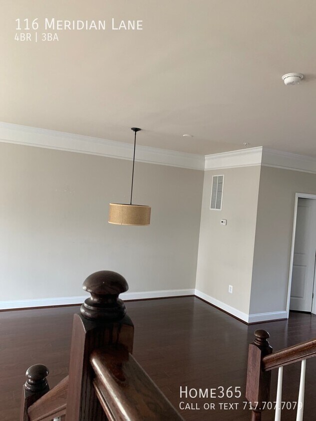 Building Photo - Stunning Single Family Property - Ready fo...