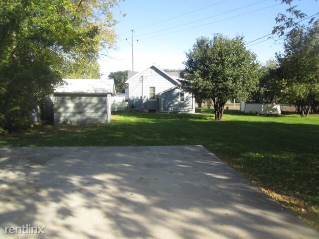 Building Photo - 1113 6th Ave N