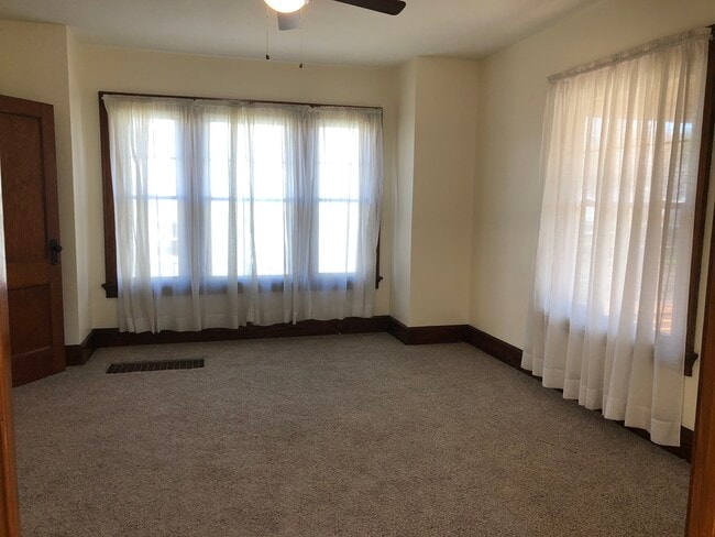 Foto del edificio - 1802 Tremont Ave SW