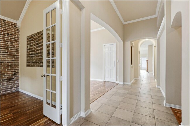 Foto del edificio - 14775 Holly Leaf Dr